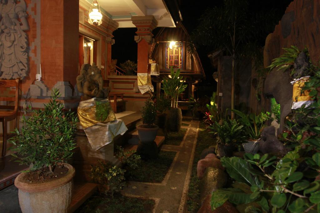 Loris Homestay อูบุด ภายนอก รูปภาพ
