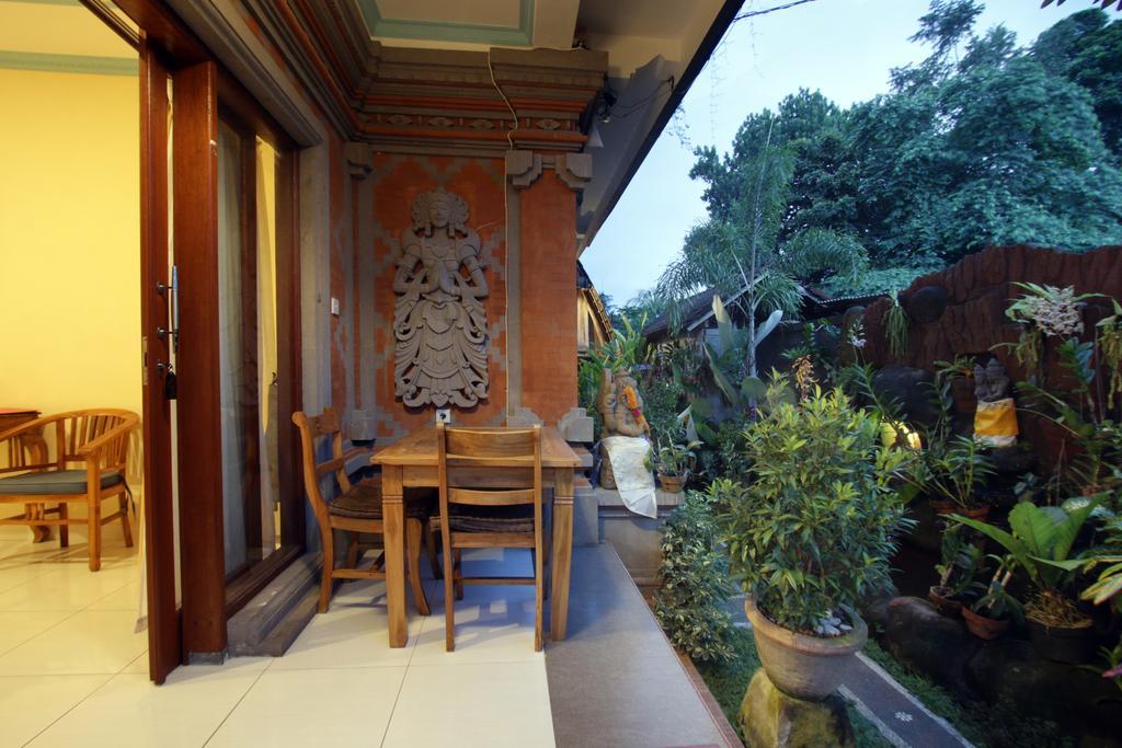 Loris Homestay อูบุด ภายนอก รูปภาพ