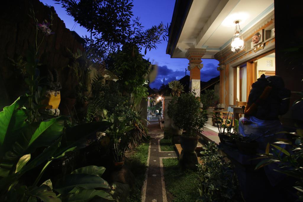 Loris Homestay อูบุด ภายนอก รูปภาพ