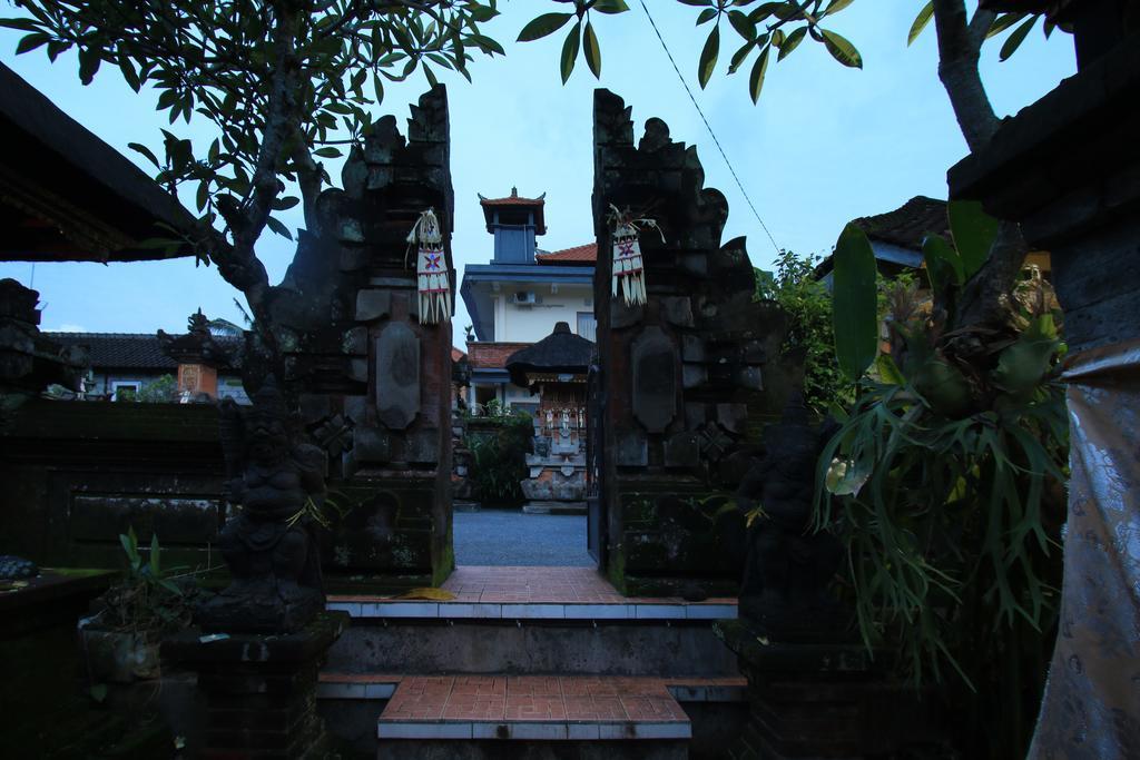 Loris Homestay อูบุด ภายนอก รูปภาพ