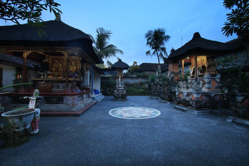 Loris Homestay อูบุด ภายนอก รูปภาพ
